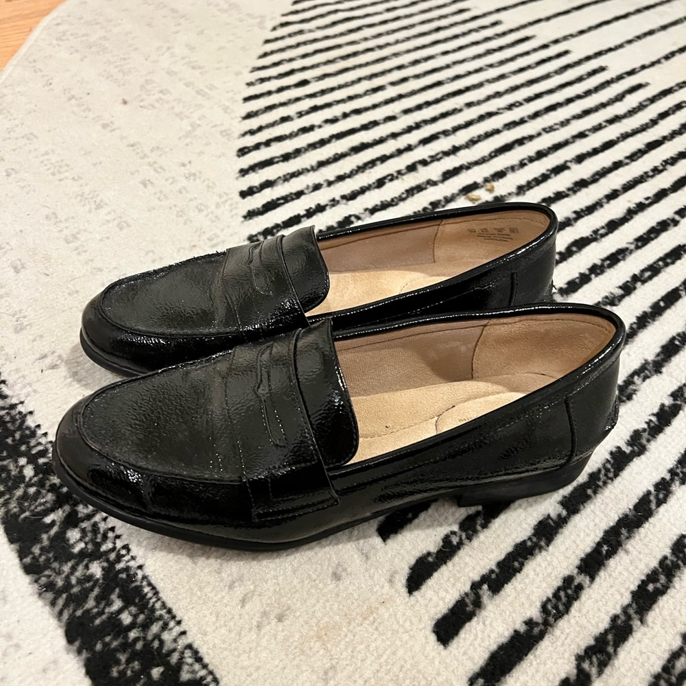 Life stride barely used women’s loafers